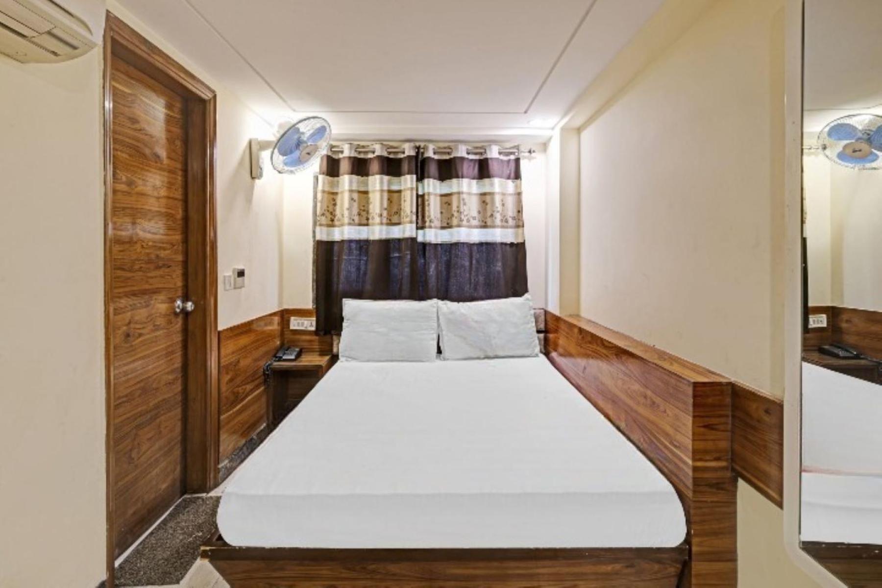 Hotel Keshew International New Delhi Eksteriør bilde